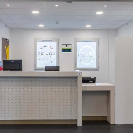 B&B Hotel Romilly-Sur-Seine 호텔 로밀리쉬르센